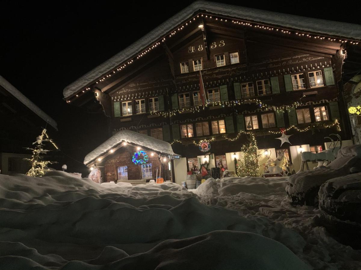 Auberge De L'Ours Vers L'Eglise Esterno foto