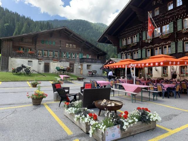 Auberge De L'Ours Vers L'Eglise Esterno foto