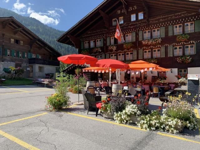 Auberge De L'Ours Vers L'Eglise Esterno foto